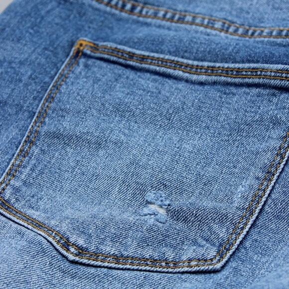 Universal Thread Denim Cut Off Shorts Size 12/31R - Picture 8 of 8